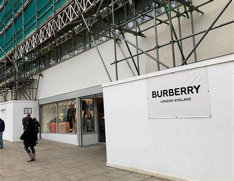 burberry london england sneakers|burberry factory shop london online.